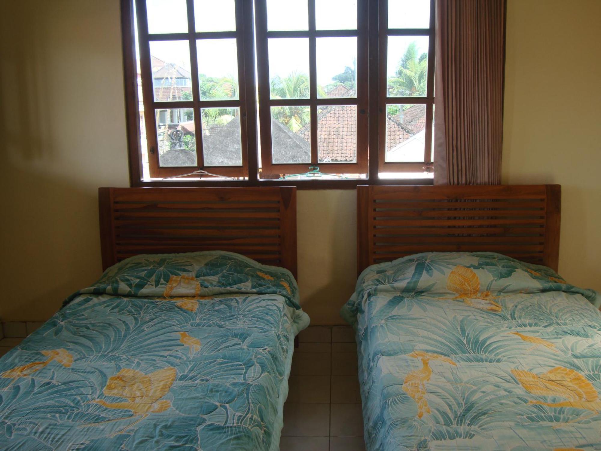 Gusti Home Stay Ubud Exterior foto