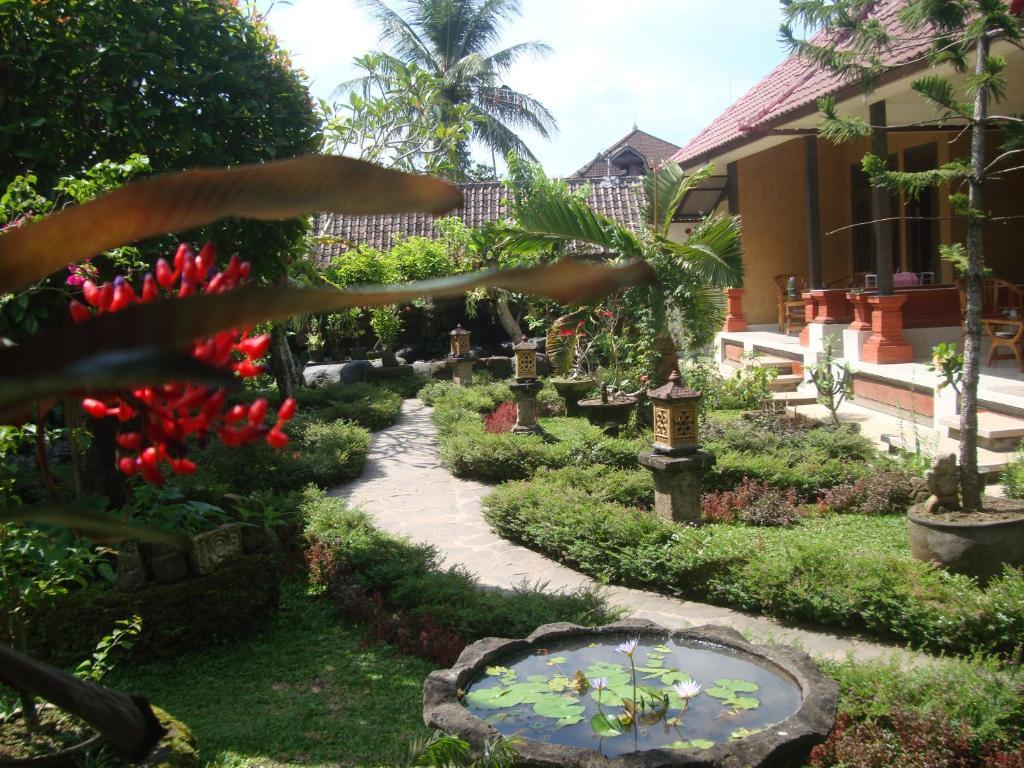 Gusti Home Stay Ubud Zimmer foto