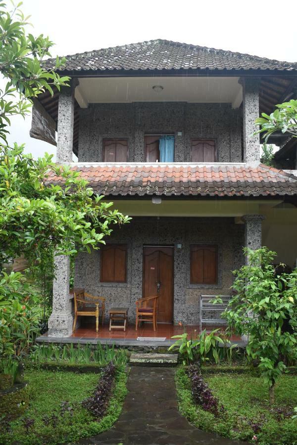 Gusti Home Stay Ubud Exterior foto